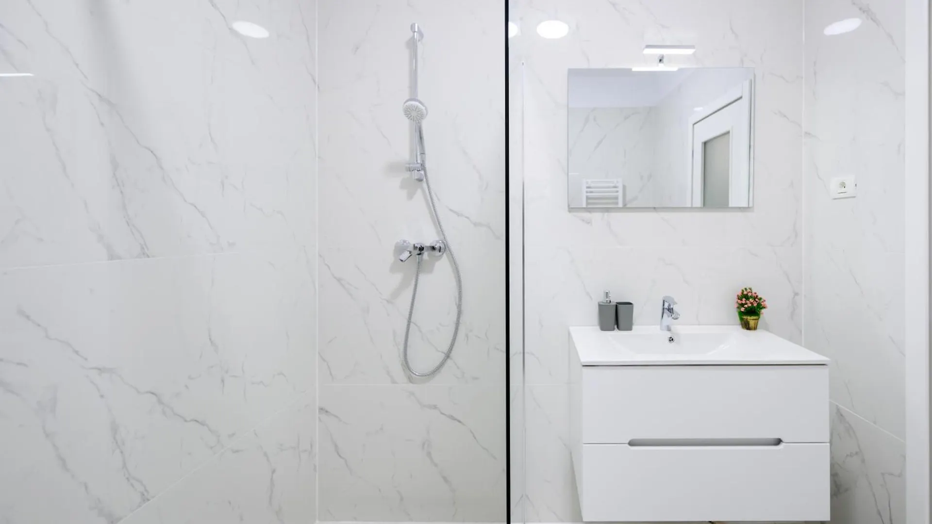 Apartament Dacia Bükreş